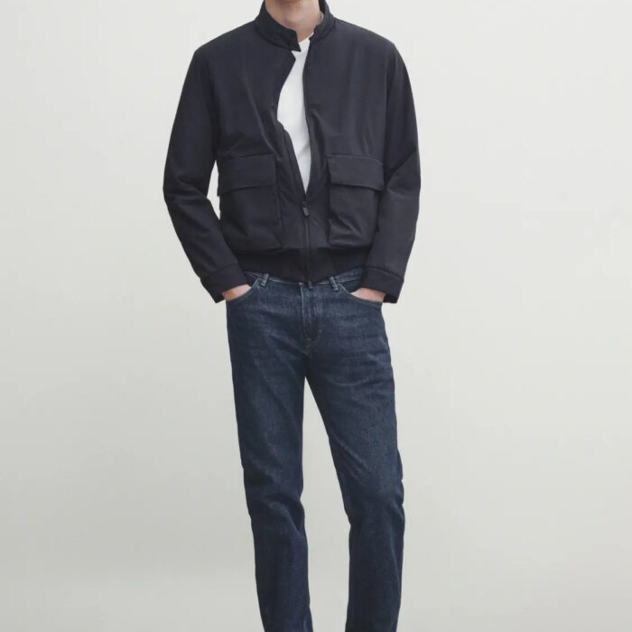 Slim-fit enzymatic jeans